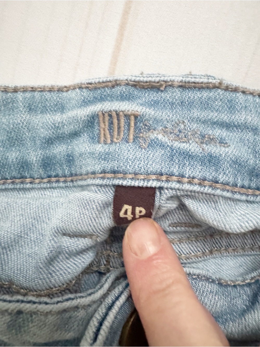 Kut from the Kloth Crop Jeans - Picture 4 of 7